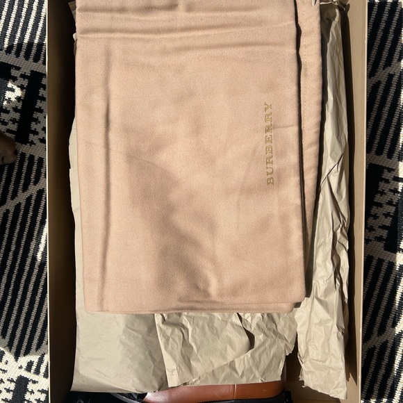 Burberry Tan Copse Riding Boots - Picture 2 of 10